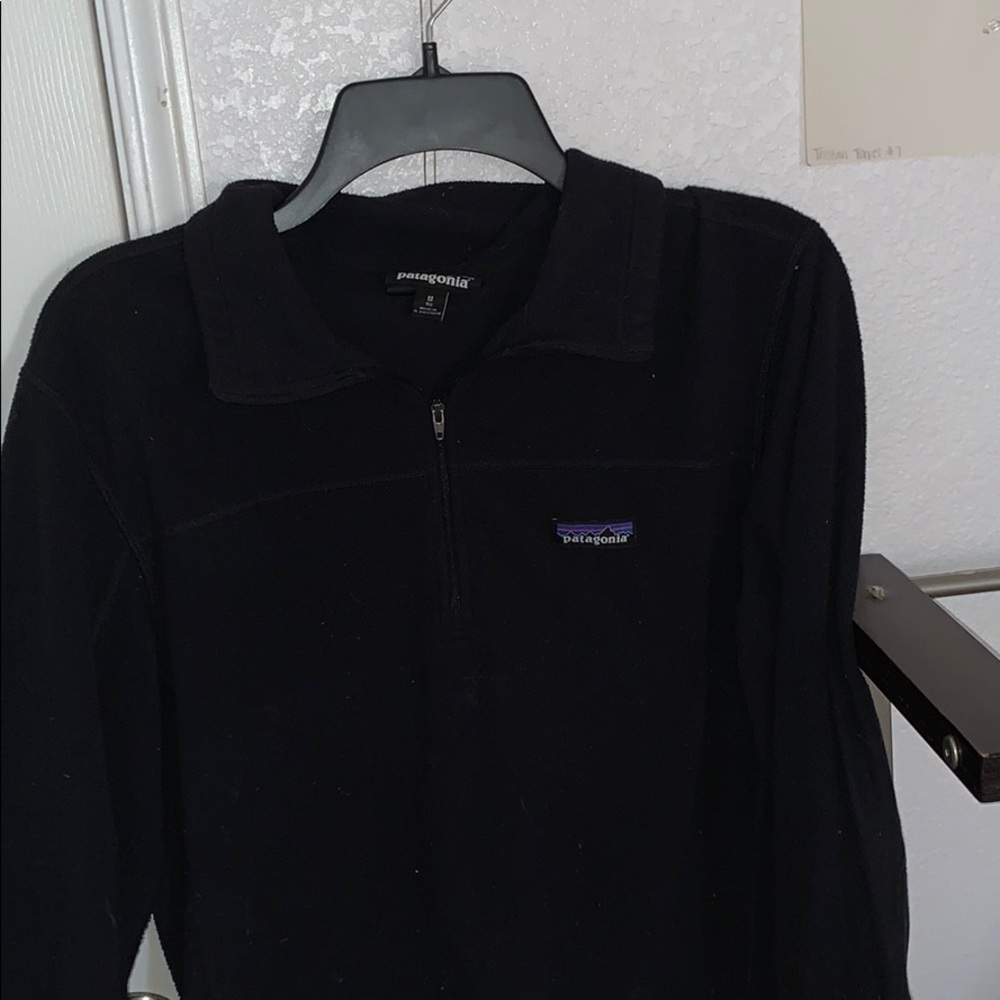Black patagonia fleece